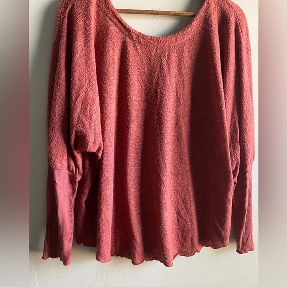 Melrose and Market - Textured Maroon Drop shoulder Top - Picture 2 of 9